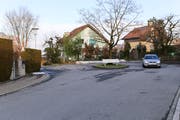 Auf der linken Seite des Kehrplatzes soll die Wiggenrainstrasse verlängert werden. (Bild: Laura Manser)