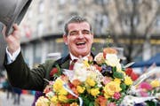 Mit Elan an die Börse: Stadler-Patron Peter Spuhler am Umzug der Zünfte am Zürcher Sechseläuten. (Bild: Walter Bieri/KEY (8. April 2019))