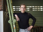 Springt auf den Serien-Zug auf: Schauspieler Max Hubacher spielt eine Hauptrolle in der geplanten SRF-Serie «Frieden». (Bild: Keystone/CHRISTIAN BEUTLER)