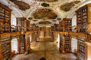 Die Stiftsbibliothek im Stiftsbezirk. (Bild: Urs Bucher)