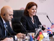 Auch sie nimmt den Hut: Die US-Vize-Ministerin für Innere Sicherheit, Claire Grady. (Bild: KEYSTONE/AP POOL AFP/KENZO TRIBOUILLARD)