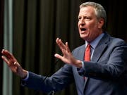 Der New Yorker Bürgermeister Bill de Blasio hat für Teile Brooklyns den Gesundheitsnotstand ausgerufen und dort eine Impfpflicht gegen Masern eingeführt. (Bild: KEYSTONE/EPA/JUSTIN LANE)