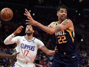 Thabo Sefolosha hat seinen Blick bereits auf den kommenden Playoff-Gegner gerichtet: Landsmann Clint Capela und die Houston Rockets (Bild: KEYSTONE/AP/MARK J. TERRILL)