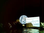 Israel wollte am Donnerstag mit der Raumsonde «Beresheet» auf dem Mond landen. Dies gelang jedoch nicht: Nach Angaben der Organisation SpaceIL war der wichtigste Motor der Raumsonde beim Landemanöver ausgefallen. Die Kommunikation mit der Sonde ging verloren. (Bild: KEYSTONE/AP SpaceIL, Israel Aerospace Industries)
