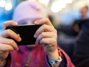 Indem er sich als Mädchen ausgab, brachte der in Basel Verurteilte Buben unter 16 Jahren dazu, sich ihm online nackt zu zeigen. (Bild: KEYSTONE/GAETAN BALLY)