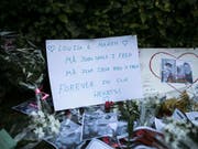 Einer der beiden Schweizer, die in Zusammenhang mit der Ermordung der zwei skandinavischen Rucksacktouristinnen festgenommen worden sind, ist am Donnerstag in der marokkanischen Hauptstadt Rabat zu zehn Jahren Gefängnis verurteilt worden. (Bild: KEYSTONE/AP/MOSA'AB ELSHAMY)