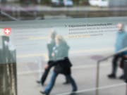 Die Schweiz teilt immer mehr Informationen von mutmasslichen Steuersündern mit ausländischen Behörden. (Bild: KEYSTONE/GAETAN BALLY)