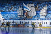13.04.2019; Zug; Eishockey National League Playoff Final- EV Zug - SC Bern; Feature, Fans Zug mit Choreographie "De Eroberigszug fortsetze" (Marc Schumacher/freshfocus)