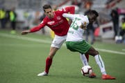 Einer der besten auf dem Feld: FCSG-Verteidiger Musah Nuhu. (Bild: Keystone)