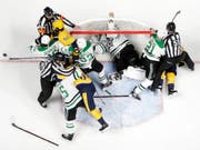 Die Dallas Stars verteidigen gegen Nashville mit Mann und Maus (Bild: KEYSTONE/AP/MARK HUMPHREY)