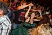 Es wurde getanzt, was das Zeug hält. (Bild: André A. Niederberger, Beckenried, 13. April 2019)
