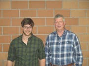 Der neue Förster André Herger (links) und der Präsident Korporationsbürgergemeinde Peter Zgraggen (Bild: PD)