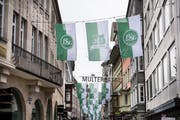 Auch in der Multergasse feiert der FC St.Gallen sein Jubiläum. (Bild: Adriana Ortiz Cardozo)