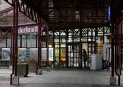 Die Gemeindeverwaltung Risch ist im Zentrum Dorfmatt (im Bild) in Rotkreuz untergebracht. (Bild: Stefan Kaiser, 27. September 2016)