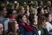 Der Chor der Pädagogischen Hochschule Luzern bei einem früheren Auftritt. (Bild Pius Amrein, 26. April 2016)