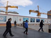 China investiert viel in die Infrastruktur. Dennoch dürfte sich das Wachstum laut OECD langfristig verlangsamen (Themenbild). (Bild: KEYSTONE/AP/NG HAN GUAN)