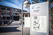 Das Sekundarschulhaus Löhracker in Aadorf. Hier erhielten mehrere Schüler anonyme Drohbriefe. (Bild: Reto Martin)