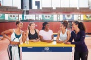 Die Stimmung in der neuen Trainingsgemeinschaft ist gut: Sarah Atcho, Riccarda Dietsche, Samantha Dagry, Salomé Kora und Laetitia Hermet (von links). (Bild: Urs Bucher)