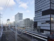 Eine Stellwerkstörung hat den Bahnhof Zürich Altstetten am Dienstag lahmgelegt. (Bild: Keystone/CHRISTIAN BEUTLER)