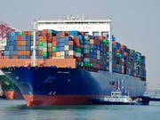 Container-Schiff in der ostchinesischen Hafenstadt Qingdao. (Bild: KEYSTONE/AP CHINATOPIX)