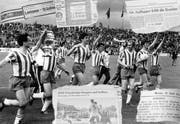 St. Gallens Spieler feiern 1969 im Wankdorf den bislang einzigen Cupsieg. In den Folgejahren erreicht die Berichterstattung über den Verein ein neues Hoch. (Bild: KEY, Montage: jbr)