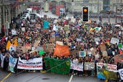 Junge Klima-Demonstranten in Bern. (Bild: Keystone)