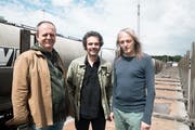 Bänz Oester, Norbert Pfammatter und Hans Feigenwinter (von links) treten in Sarnen auf. (Bild: PD)