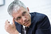 Der Druck nimmt zu: Wenn Lauber gelogen hat, ist die Wiederwahl als Bundesanwalt wohl gelaufen. (Bild: KEY)
