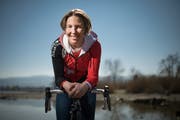 Entdeckte ihr Talent im Triathlon erst spät: Die Steinacherin Sandrine Benz ist nach gesundheitlichen Schwierigkeiten heute in Topform. (Bild: Benjamin Manser)