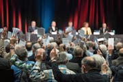 Eine Generalversammlung der Solarfirma Meyer Burger. (Bild: Peter Schneider/Keystone, Thun, 2. Dezember 2016)