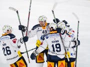 Zuger Jubel in Lausanne - nur noch ein Sieg fehlt für den Final (Bild: KEYSTONE/JEAN-CHRISTOPHE BOTT)