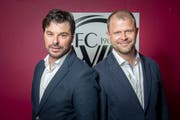 Ciriaco Sforza (49, links) als Cheftrainer und Daniel Hasler (44) als Assistent wollen den FC Wil als Top-Ausbildungsclub national und international etablieren. Bild: Urs Bucher