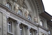 Die Schweizerische Nationalbank ist wieder auf Gewinnkurs. (Bild: Gaetan Bally/Keystone)