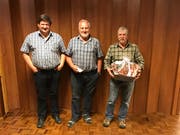 Die besten drei Kaiserjasser (von links): Kobi Schleiss (Rang 2), Sieger Toni Zumbühl, Klaus Töngi (Rang 3). (Bild: PD)
