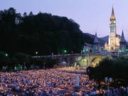 Im südfranzösischen Wallfahrtsort Lourdes hat die Polizei eine Geiselnahme beendet. eine Geisel soll dabei verletzt worden sein. (Bild: KEYSTONE/STR)