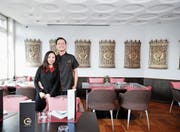 Serene Chan und Siow Kee Min betreiben neu das Restaurant an der Langgasse 4. (Bild: Stefan Kaiser, Baar, 18. April 2019)