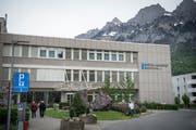 Die Initianten der Petition setzen sich für den Erhalt des Spitals Walenstadt ein. (Bild: Ralph Ribi)