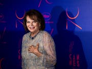 Trennt sich von einem Teil ihrer Garderobe: die italienische Filmdiva Claudia Cardinale (81). (Bild: KEYSTONE/EPA/OLIVIER ANRIGO)