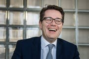 Regierungsrat Benedikt Würth: Am 19. Mai tritt er für die CVP zum zweiten Urnengang bei der Ersatzwahl um den Ständeratssitz der Ende 2018 in den Bundesrat gewählten Karin Keller-Sutter an. Vorher muss er sich aber am Wochenende auf dem Tschuttiplatz beweisen. (Bild: Michel Canonica -
