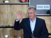 Ottmar Hitzfeld ist immer noch mit dem Fussball verbunden, geniesst aber heute als ehemaliger Erfolgstrainer den Ruhestand (Bild: KEYSTONE/URS FLUEELER)
