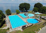 Das Schwimmbad Arbon im Hochsommer. So wird es am Eröffnungstag nicht aussehen. (Bild: Reto Martin/27.7.2018)