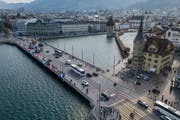 Der Verkehr auf der Seebrücke nimmt seit Jahren ab. (Bild: Boris Bürgisser, Luzern, 27. März 2019)