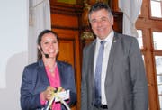 Referentin Livia Baettig und Präsident Kurt Baumann. (Bild: Kurt Peter