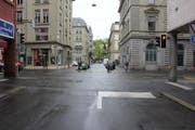 Anstelle der Überfahrt soll ein herkömmlicher Fussgängerstreifen den Übergang bilden. (Bild: Sandro Renggli, 26. April 2019)