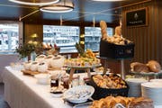 Buffet in der MS Säntis (Bild: Pierre Kellenberger)