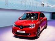 Der von einer Führungskrise durchgeschüttelte Autobauer Renault hat im ersten Quartal knapp 5 Prozent weniger Umsatz erzielt. (Bild: KEYSTONE/CYRIL ZINGARO)