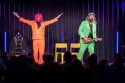 Sepp Manser (links) und Nico Arn als «Comedy mit Bart», hier im Kulturforum Amriswil. (Bild: Michel Canonica)