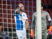 Schon wieder eine grosse Chance vergeben: Marco Djuricin im Spiel gegen Thun (1:1). Rechts der Thuner Goalie Guillaume Faivre (Bild: KEYSTONE/ENNIO LEANZA)
