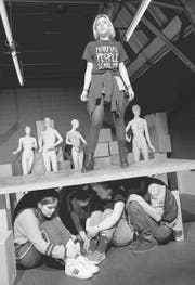 Sich mit sich selber auseinandersetzen müssen: Junges Theater Thurgau spielt «Nüt». (Bild: Lukas Fleischer)