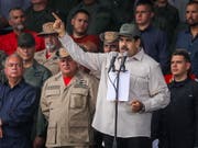 Der Staatschef Venezuelas Nicolás Maduro hat am Samstag seine Freude über den Austritt seines Landes aus dem Staatenbund OAS zum Ausdruck gebracht. (Bild: KEYSTONE/EPA EFE/MIGUEL GUTIERREZ)